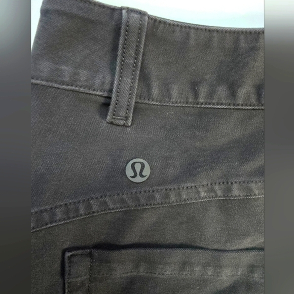 EUC Lululemon Black Five Pocket Pants Size 27 - Picture 6 of 6